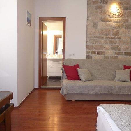 Studio Apartment Mila Спліт Екстер'єр фото