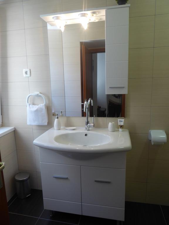 Studio Apartment Mila Спліт Екстер'єр фото