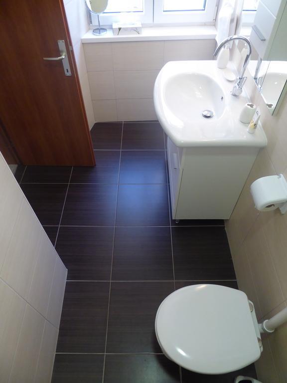 Studio Apartment Mila Спліт Екстер'єр фото